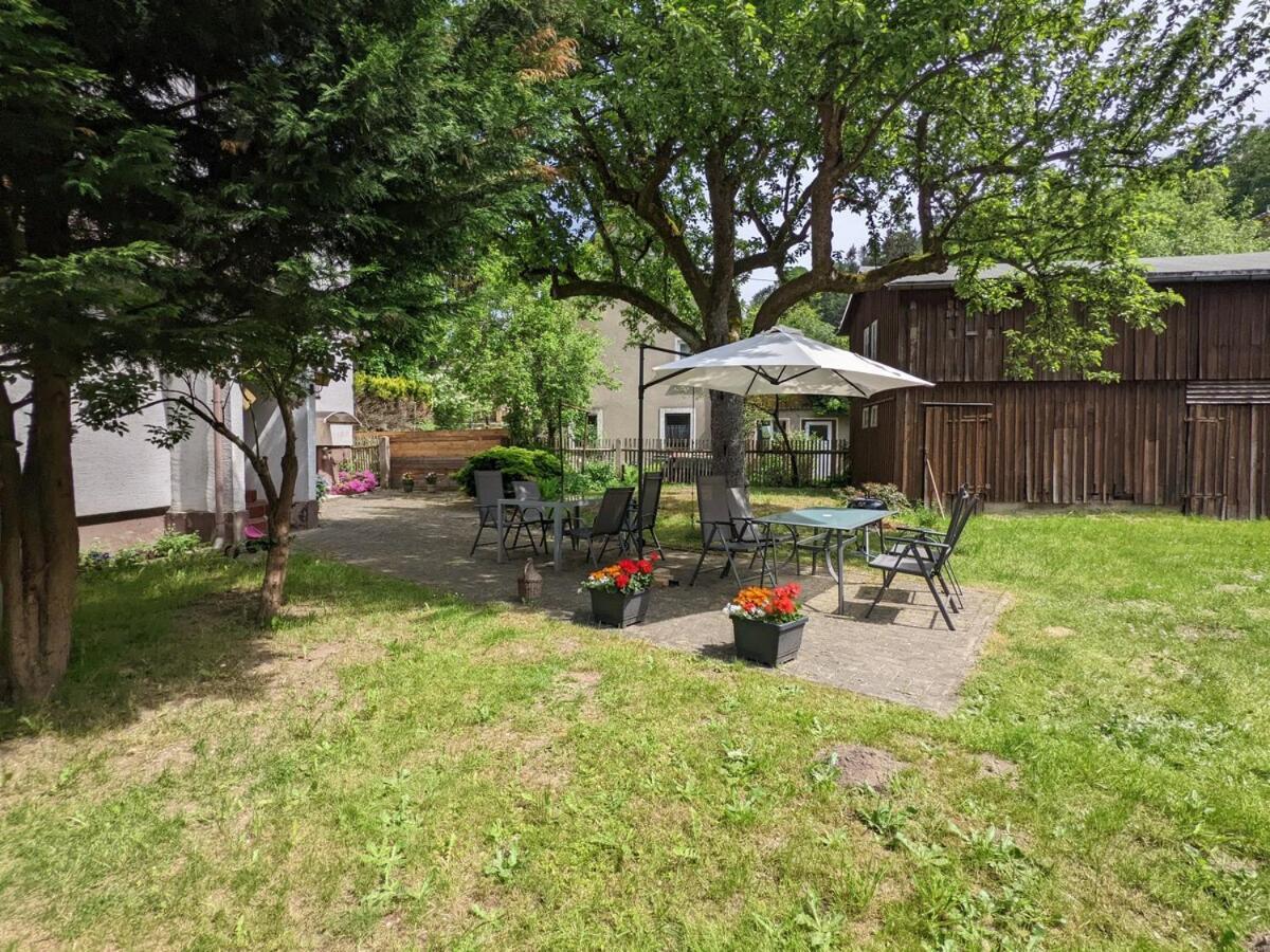 H2 - Urlaubsmagie - Garten, Pool, Terrasse, Grill Sebnitz Eksteriør bilde